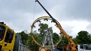 Municipalitatea demolează instalaţii de agrement din Parcul Herăstrău, printre care şi Roata Mare - FOTO