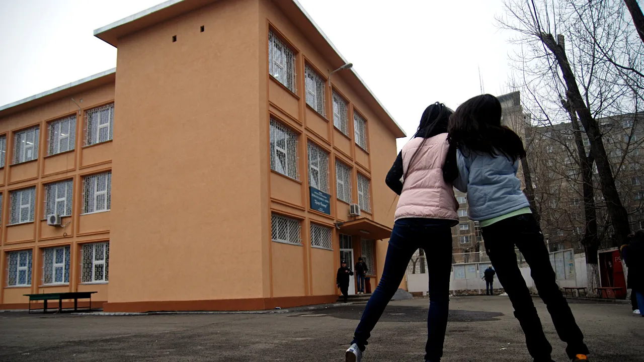 Cel puţin 20 de şcoli noi ar fi fost necesare în Bucureşti