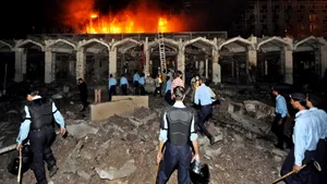 CNN: Cel puţin 200 de persoane, blocate în Hotelul Marriott din Islamabad