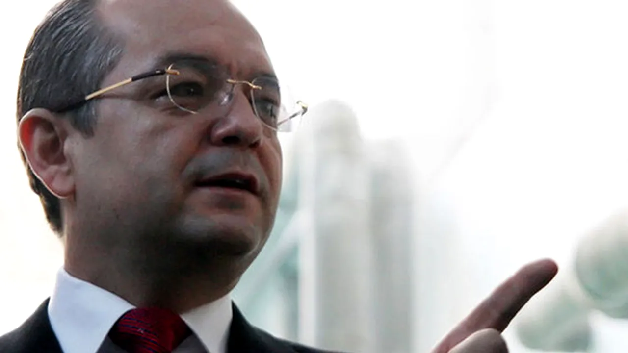 Boc a găsit reţeta insuccesului: „Indolenţa, aroganţa, delăsarea, combinate cu birocraţia excesivă”