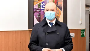 PREZENTUL FĂRĂ PERDEA Marius Oprea | Muraru. Suveranitatea României drept crimă şi patriotismul cît o ceapă degerată