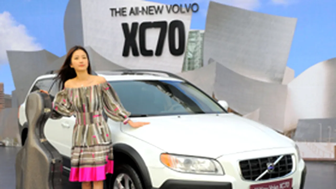 Volvo Recalls 43 XC70 Units In Romania Due To Faulty Airbags