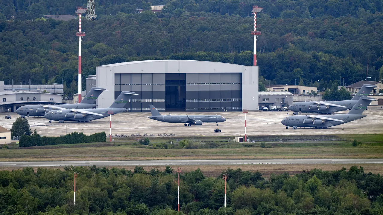 Drone neidentificate reperate deasupra bazei aeriene americane Ramstein din Germania