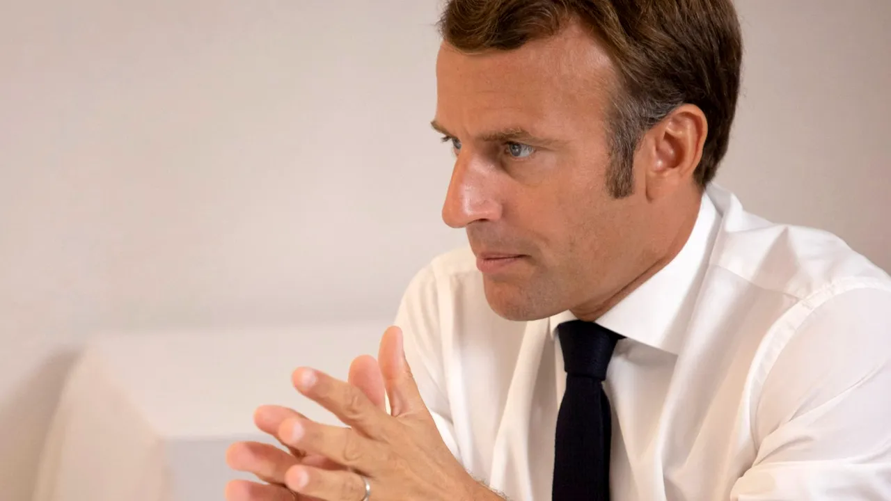 Emmanuel Macron şi Jean Castex reafirmă determinarea Franţei de combatere a terorismului