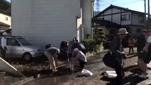 Gest impresionant: Jucătorii echipei de rugby a Canadei au ajutat oamenii din oraşul Kamaishi, grav afectat de taifunul Hagibis - VIDEO