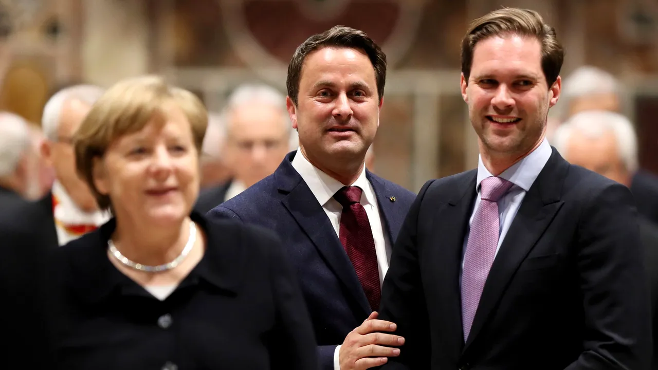 FOTO Primul Domn al Luxemburgului, căsătorit cu singurul premier homosexual din lume, fotografiat împreună cu soţiile liderilor mondiali