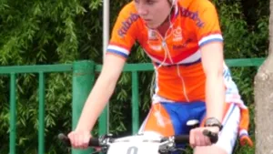 Annefleur Kalvenhaar a decedat după ce a căzut în calificări, la CM de mountain bike