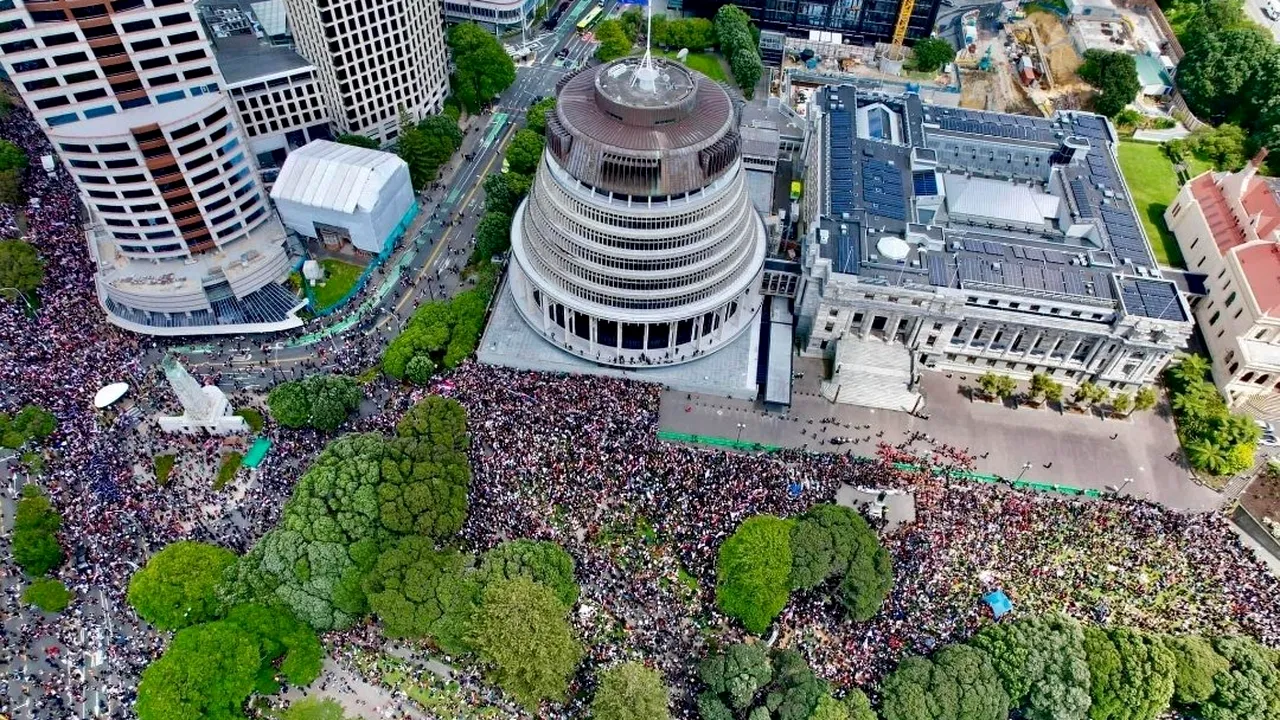 Proteste în Noua Zeelandă: 42.000 de oameni sprijină drepturile populaţiei Maori