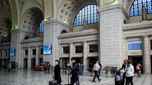 Unii turoperatori iau în calcul reducerea personalului, din cauza epidemiei COVID-19