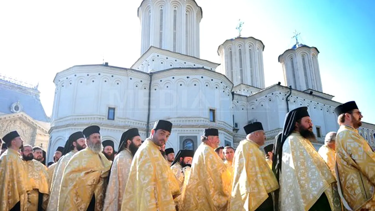 Sfântul Dumitru, patronul păstorilor, serbat astăzi de credincioşi. Sâmbătă este cinstit Sfântul Dimitrie cel Nou, ocrotitorul Bucureştilor