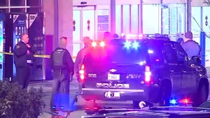 SCHIMB DE FOCURI într-un supermarket din Statele Unite: O persoană a fost rănită - VIDEO