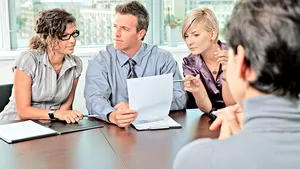 Topul întrebărilor ciudate puse la interviuri de mari angajatori precum Google şi Apple