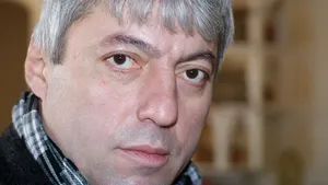 ISTORIA FĂRĂ PERDEA Marius Oprea / ”Marş în celulă, domnule procuror!” Destine paralele: Adrian Niţoiu şi victimele sale. De la fost deţinut politic şi slujitor al regimului, la judecătorul lotului CPEx 