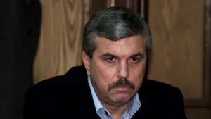 Nica admiră lobby-ul intens al angajaţilor 