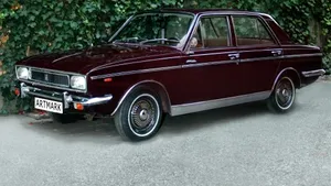 O limuzină care i-a aparţinut lui Nicolae Ceauşescu, vândută pentru 37.000 de euro