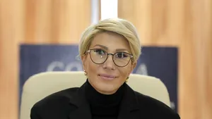 Vicepremierul Raluca Turcan anunţă că salariul minim va creşte în 2020, de la 2080 de lei la 2230 lei