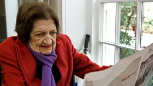 Jurnalista Helen Thomas, acreditată la Casa Albă aproape cinci decenii, a decedat
