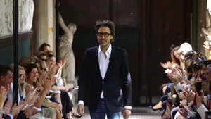 Prezentare de modă anulată, în urma grevelor legate de reforma pensiilor în Franţa