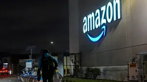 Amazon încheie un acord cu Serviciul Poștal al SUA pentru un miliard de colete pe an