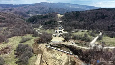 FOTO&VIDEO Progres fizic de 13,5% pe cel mai important șantier de autostradă din România