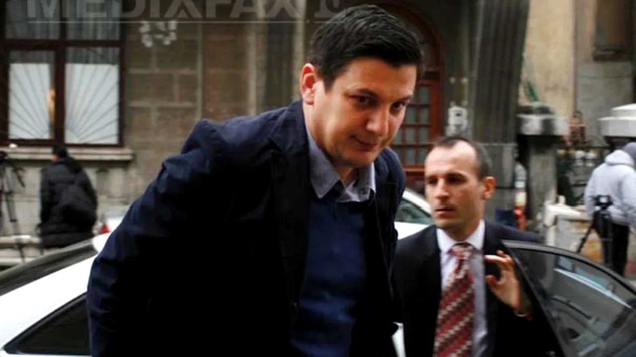 Fostul deputat Alin Trăşculescu, eliberat din Penitenciarul Focşani după ce a ispăşit jumătate din pedeapsă