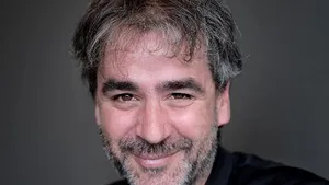 Un jurnalist turco-german susţine că a fost torturat în timpul detenţiei în Turcia, unde este acuzat de 