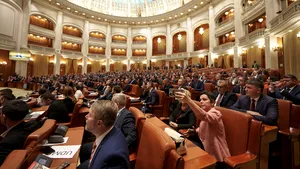 Şedinţa de plen a Camerei Deputaţilor va fi luni, la ora 9.00. Va fi ales preşedintele Camerei