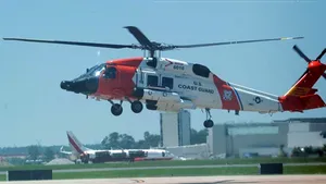 Un mort şi trei dispăruţi, după prăbuşirea unui elicopter al Pazei de Coastă din SUA