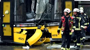 FOTO Zeci de răniţi după o coliziune între două tramvaie, în centrul Berlinului