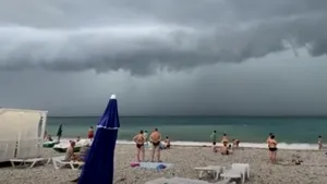 VIDEO: O tornadă uriaşă a avut loc într-o staţiune foarte cunoscută de la Marea Neagră