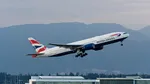 Stare de urgență la bordul unui avion ce zbura spre Portugalia. Aeronava a fost forțată să se întoarcă din cauză că un geam ar fi fost fisurat
