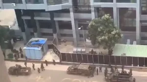 Lovitură de stat! Membrii forţelor speciale au luat cu asalt palatul prezidenţial din Guineea