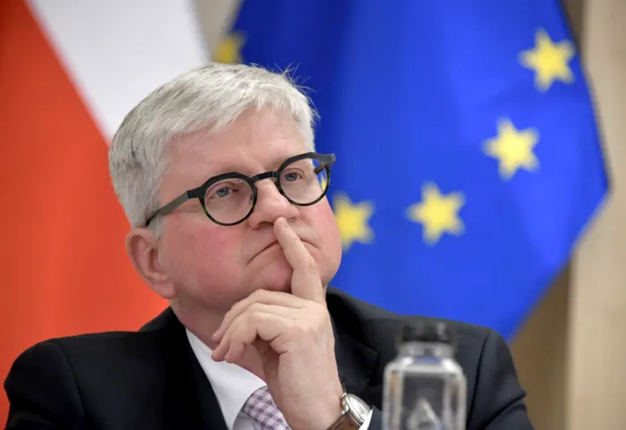 EXTERNE Ambasadorul Poloniei în România demisionează pe fondul crizei politice de la Varșovia