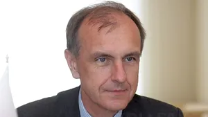 Ministrul polonez al Apărării a demisionat după concluziile privind accidentul de la Smolensk