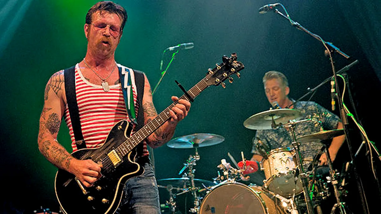 Membrii Eagles of Death Metal vor să fie primii artişti care vor cânta la Bataclan, la redeschidere - VIDEO