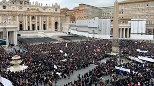 Vaticanul, un posibil nou mediator pentru conflictul Rusia-Ucraina. „Priviri goale, feţe fără zâmbete, tristeţe nesfârşită. Ce vină au acele tinere mame şi copiii lor?”