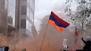 Tensiunile dintre Turcia şi Armenia au ajuns până în Franţa. Noi ciocniri între armeni şi turci, pe străzile din Hexagon. O persoană a fost lovită cu ciocanul