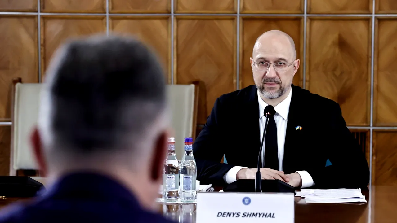 Denis Şmîhal: În România sunt instruiţi şi alţi militari ucraineni
