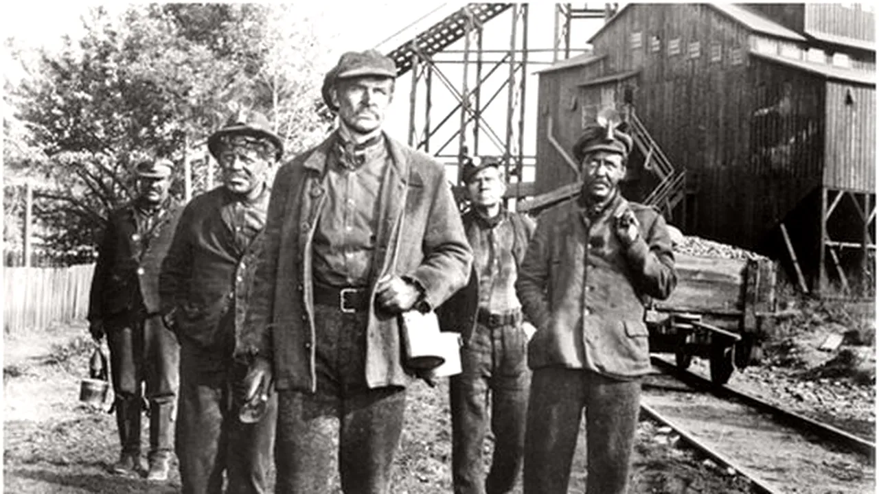 Misterul Molly Maguires, societatea secretă a imigranţilor irlandezi care a terorizat SUA -  VIDEO