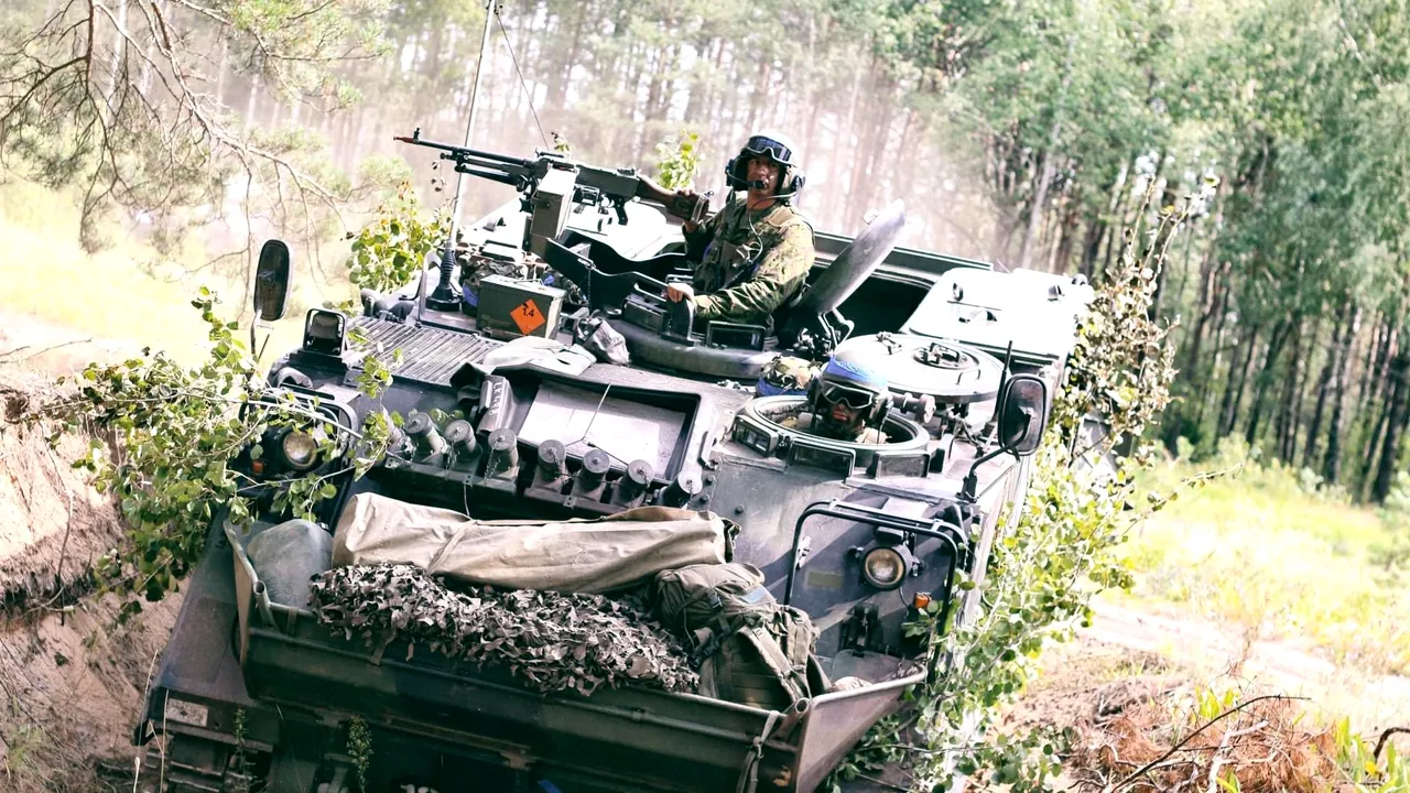 Lituania trimite Ucrainei 14 blindate M113