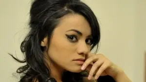 Aylin Cadâr o parodiază pe Amy Winehouse
