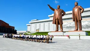 Cum reuşeşte Vestul să zdrobească Coreea de Nord fără să tragă un glonţ