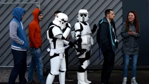 COZI la cinematografele din SUA, cu o săptămână înainte de lansarea filmului 