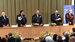 Prinţul Charles a primit titlul de Doctor Honoris Causa al Universităţii Bucureşti: 