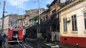 INCENDIU în centrul Capitalei. Trafic deviat în zonă