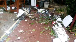 Toţi elevii din şcolile şi liceele afectate de furtuna din judeţul Timiş încep cursurile luni / Cele mai mari pagube, la Liceul de Arte Plastice din Timişoara