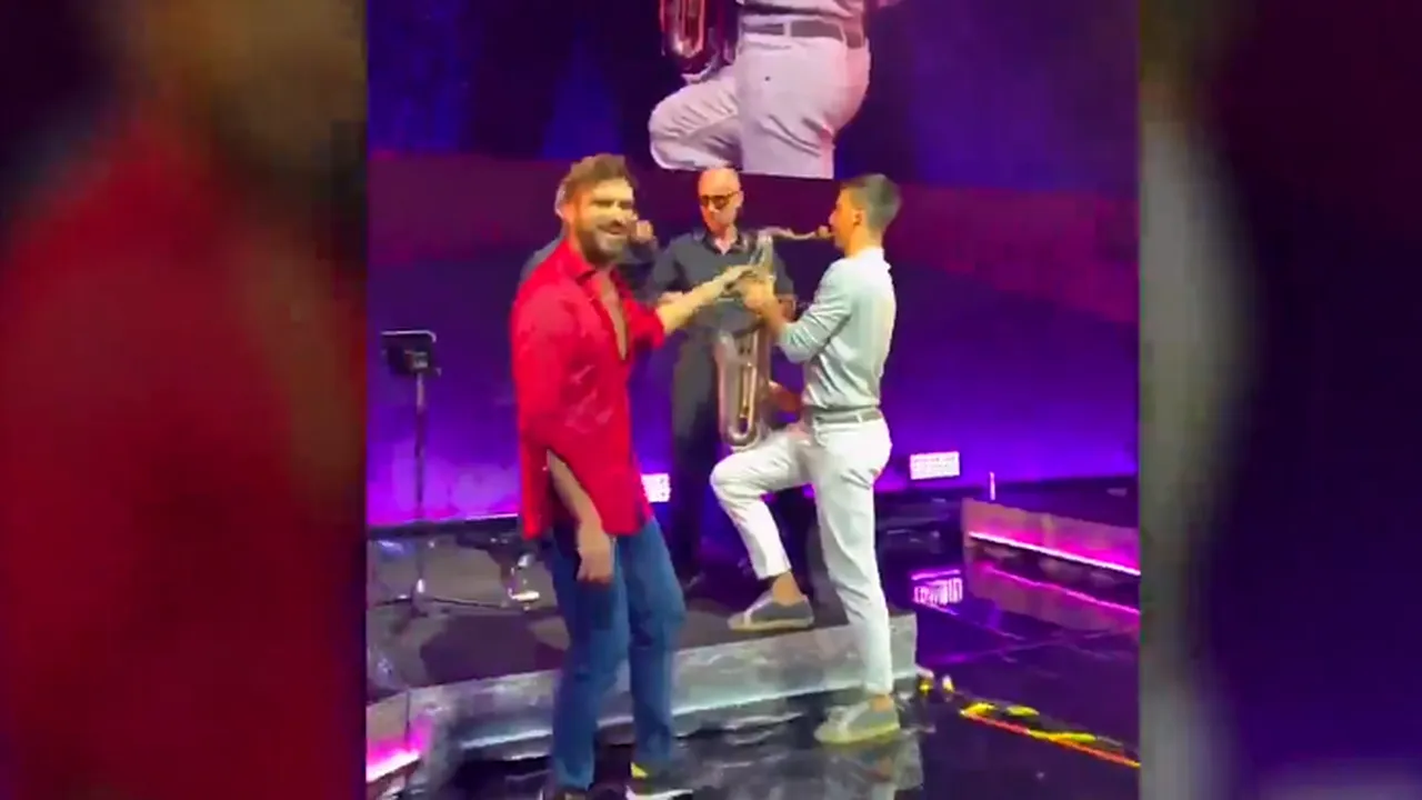 Djokovic s-a apucat şi de cântat. Campionul sârb a făcut spectacol la un concert

