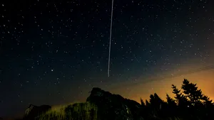 Perseide 2021. Ploaie de stele căzătoare, vizibilă în România în noaptea de joi spre vineri