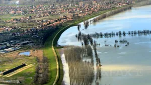 INUNDAŢII ÎN EUROPA: Mii de persoane găzduite în centre de urgenţă în Germania. Slovacia a închis un pod de legătură cu Ungaria