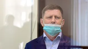 Khabarovsk, zguduit de protestele masive faţă de reţinerea guvernatorului rus, acuzat de omor: „Libertate! Putin este un hoţ”
